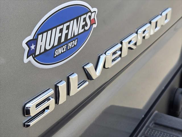 2026 Chevrolet Silverado 1500 4WD Double Cab Standard Bed RST