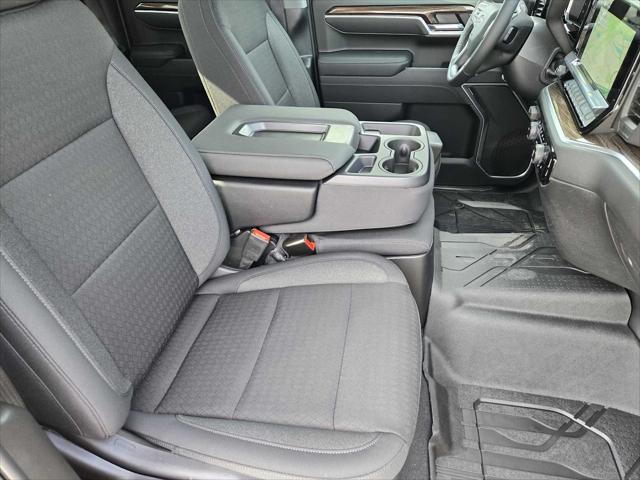 2026 Chevrolet Silverado 1500 4WD Double Cab Standard Bed RST