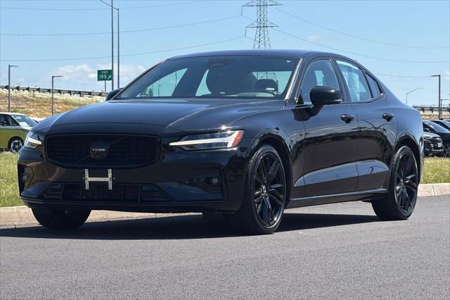 2024 Volvo S60 B5 Plus Black Edition