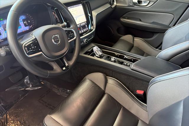 2024 Volvo S60 B5 Plus Black Edition