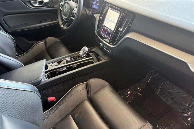 2024 Volvo S60 B5 Plus Black Edition