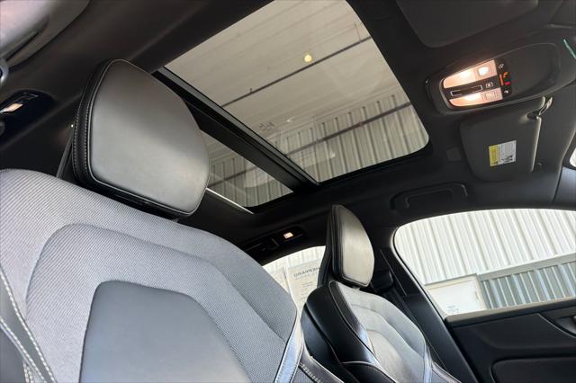 2024 Volvo S60 B5 Plus Black Edition