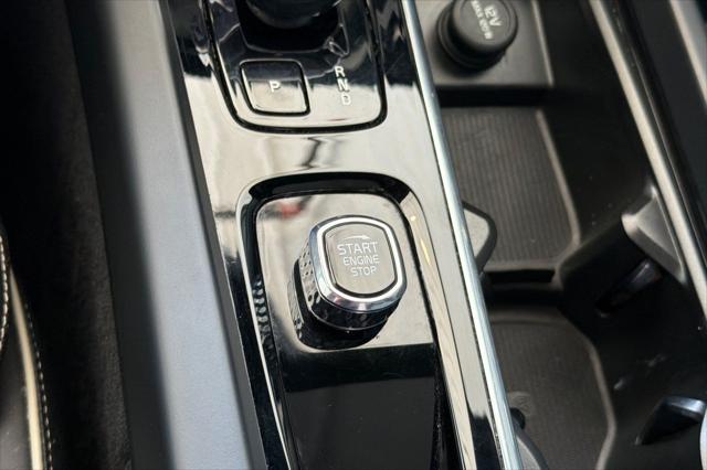 2024 Volvo S60 B5 Plus Black Edition
