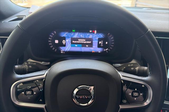 2024 Volvo S60 B5 Plus Black Edition