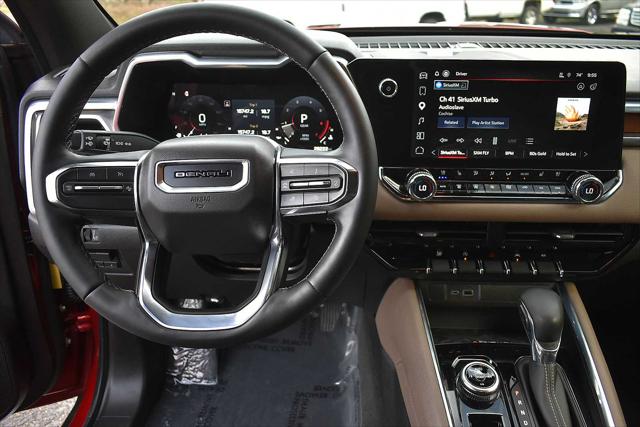 2023 GMC Canyon 4WD Crew Cab Short Box Denali