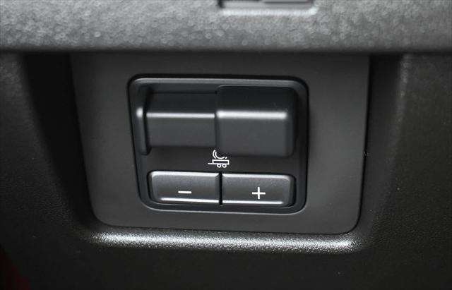 2023 GMC Canyon 4WD Crew Cab Short Box Denali