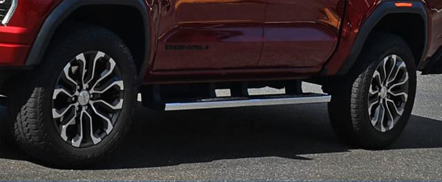 2023 GMC Canyon 4WD Crew Cab Short Box Denali