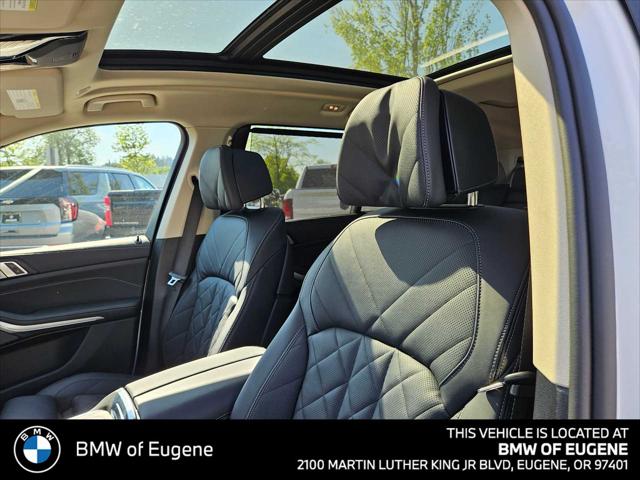 2025 BMW X7 xDrive40i