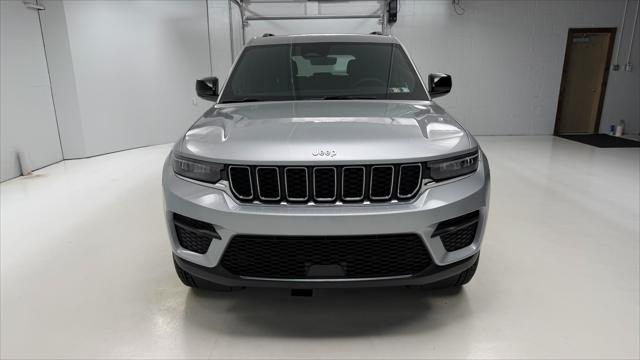 2026 Jeep Grand Cherokee GRAND CHEROKEE LAREDO X 4X4 2026 Jeep Grand Cherokee GRAND CHEROKEE LAREDO X 4X4