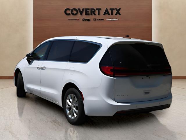 2027 Chrysler Pacifica PACIFICA SELECT AWD