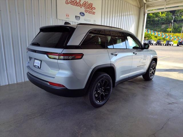 2026 Jeep Grand Cherokee GRAND CHEROKEE LAREDO ALTITUDE 4X4 2026 Jeep Grand Cherokee GRAND CHEROKEE LAREDO ALTITUDE 4X4