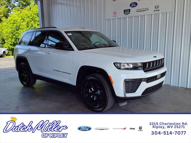 2026 Jeep Grand Cherokee GRAND CHEROKEE LAREDO ALTITUDE 4X4 2026 Jeep Grand Cherokee GRAND CHEROKEE LAREDO ALTITUDE 4X4