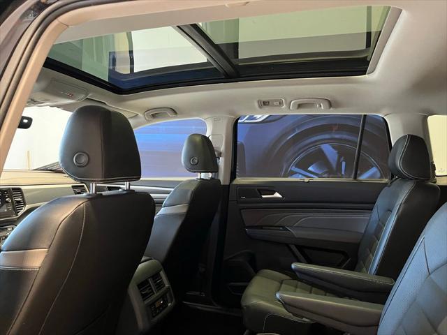 2023 Volkswagen Atlas 3.6L V6 SEL Premium R-Line