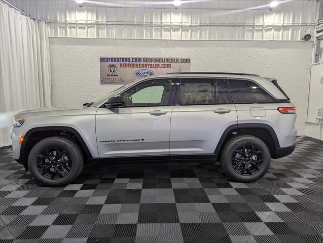 2026 Jeep Grand Cherokee GRAND CHEROKEE LAREDO ALTITUDE 4X4 2026 Jeep Grand Cherokee GRAND CHEROKEE LAREDO ALTITUDE 4X4