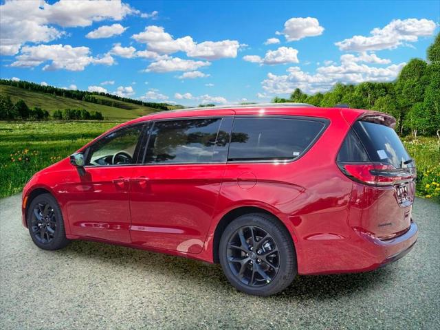 2027 Chrysler Pacifica Limited