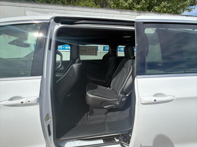 2027 Chrysler Pacifica Limited