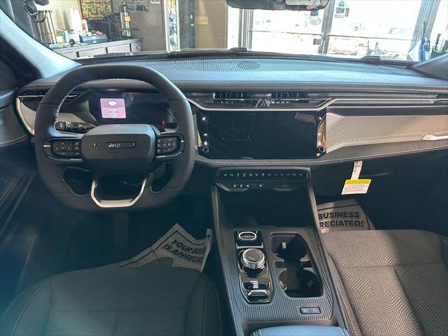 2026 Jeep Cherokee Laredo 4x4