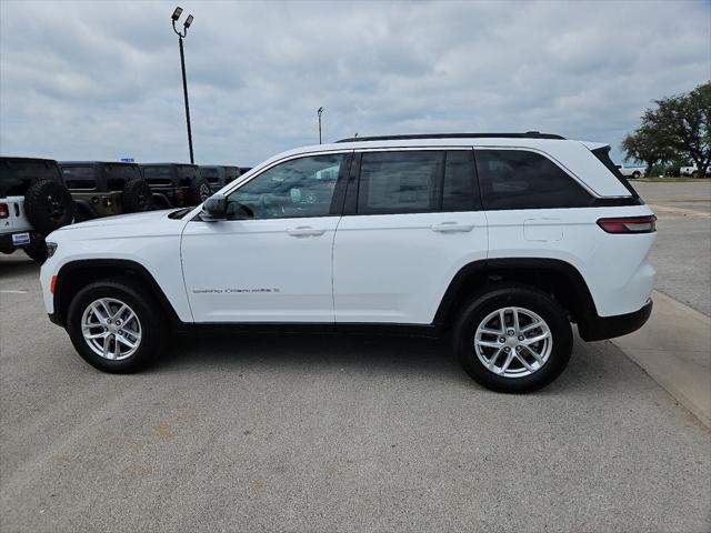 2026 Jeep Grand Cherokee GRAND CHEROKEE LAREDO X 4X4