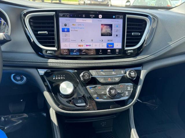 2027 Chrysler Pacifica PACIFICA LIMITED AWD 2027 Chrysler Pacifica PACIFICA LIMITED AWD