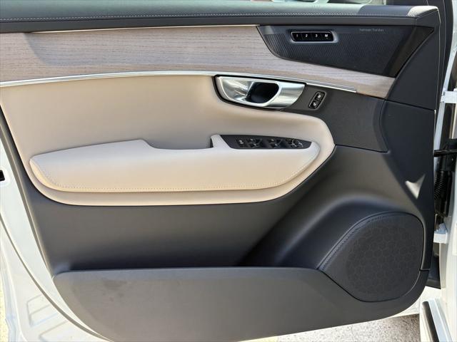 2026 Volvo XC90 Plug-In Hybrid Plus, T8 AWD, Electric/Gasoline, Bright, 7 Seats