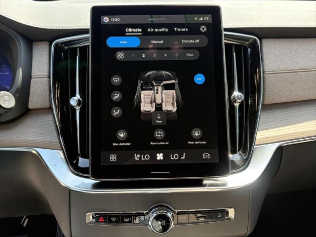 2026 Volvo XC90 Plug-In Hybrid Plus, T8 AWD, Electric/Gasoline, Bright, 7 Seats