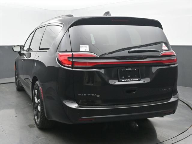 2027 Chrysler Pacifica Limited