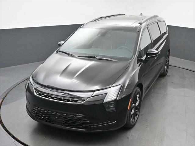 2027 Chrysler Pacifica Limited