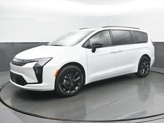 2027 Chrysler Pacifica Limited