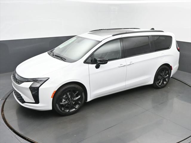 2027 Chrysler Pacifica Limited