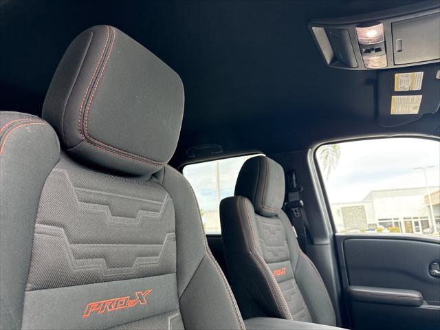 2023 Nissan Frontier Crew Cab PRO-X 4x2