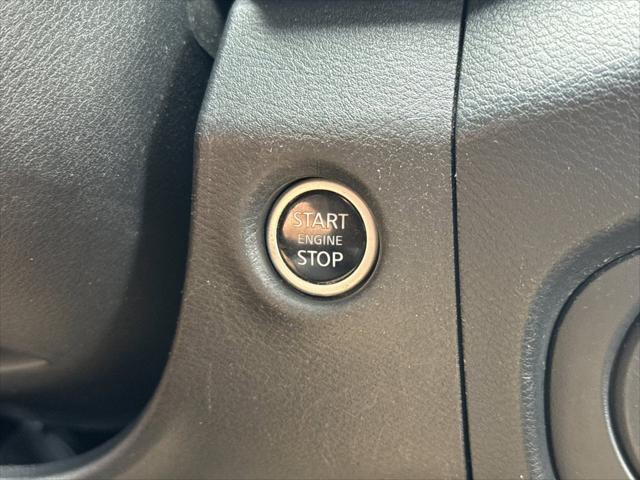 2023 Nissan Frontier Crew Cab PRO-X 4x2