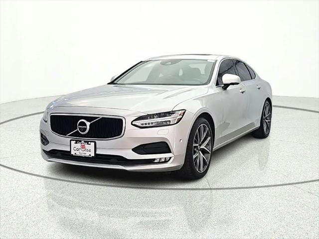 2017 Volvo S90 T6 Momentum