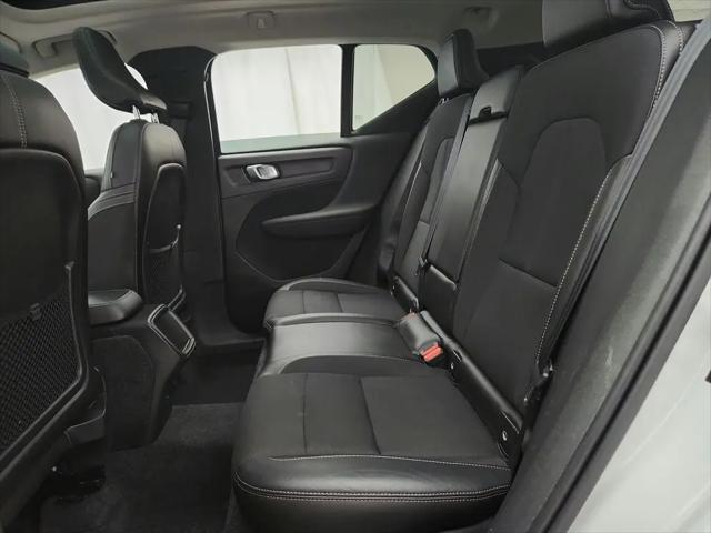 2020 Volvo XC40 T5 Momentum