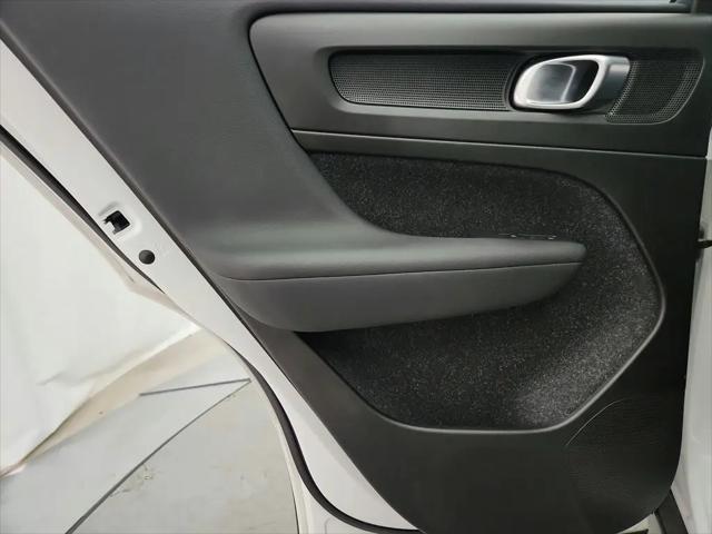 2020 Volvo XC40 T5 Momentum