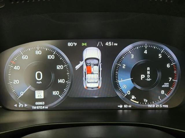 2020 Volvo XC40 T5 Momentum
