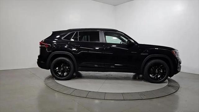 2026 Volkswagen Atlas Cross Sport SEL R-Line Black