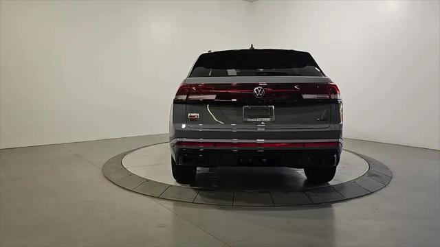 2026 Volkswagen Atlas Cross Sport SEL R-Line Black