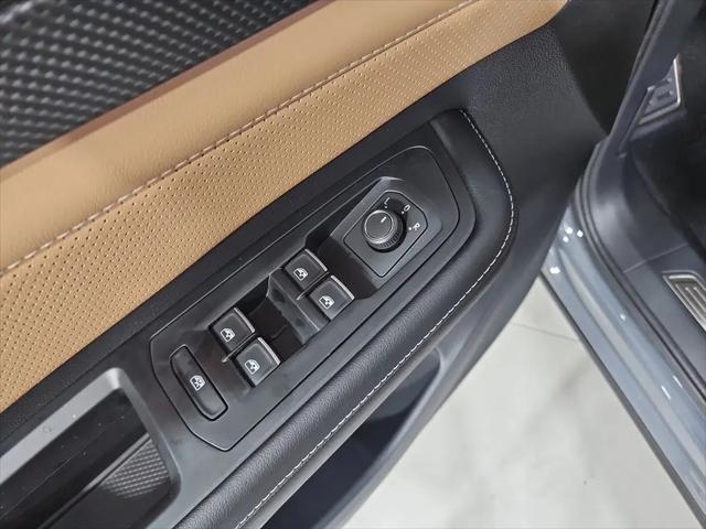 2026 Volkswagen Atlas Cross Sport SEL R-Line Black