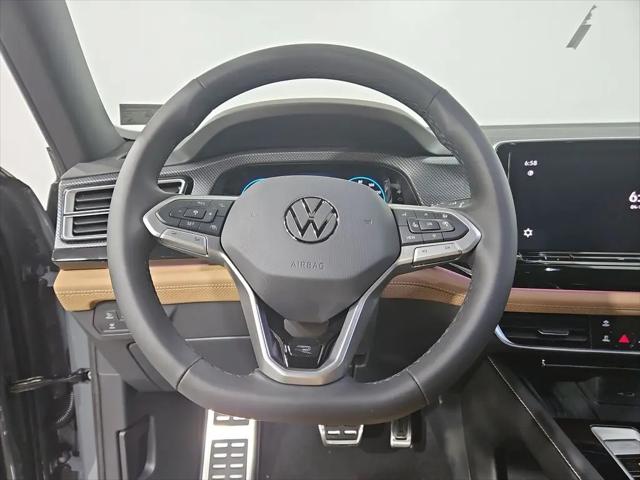 2026 Volkswagen Atlas Cross Sport SEL R-Line Black