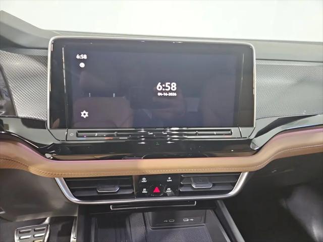 2026 Volkswagen Atlas Cross Sport SEL R-Line Black
