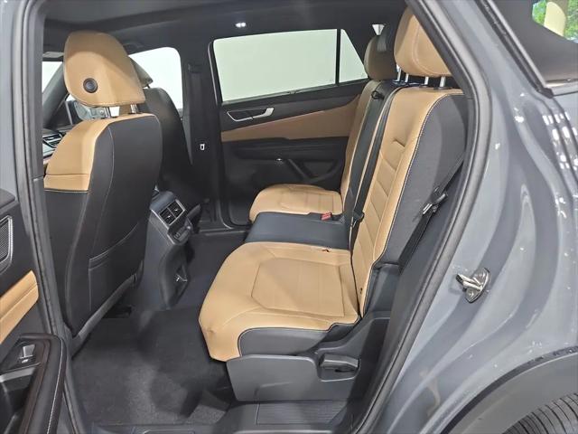 2026 Volkswagen Atlas Cross Sport SEL R-Line Black