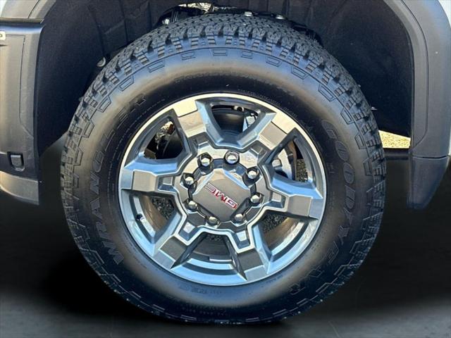 2026 GMC Sierra 2500HD Double Cab, Standard Bed, SLE, RWD