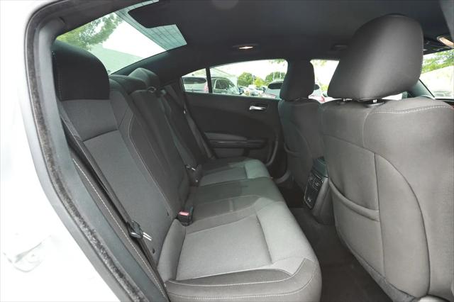 2022 Dodge Charger SXT RWD