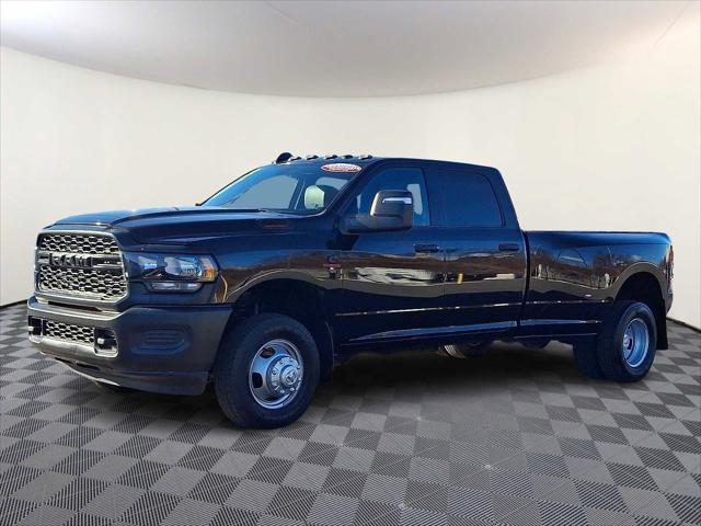 2024 RAM 3500 Tradesman Crew Cab 4x4 8 Box 2024 RAM 3500 Tradesman Crew Cab 4x4 8 Box