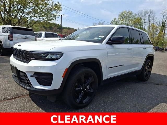 2023 Jeep Grand Cherokee Altitude 4x4 2023 Jeep Grand Cherokee Altitude 4x4