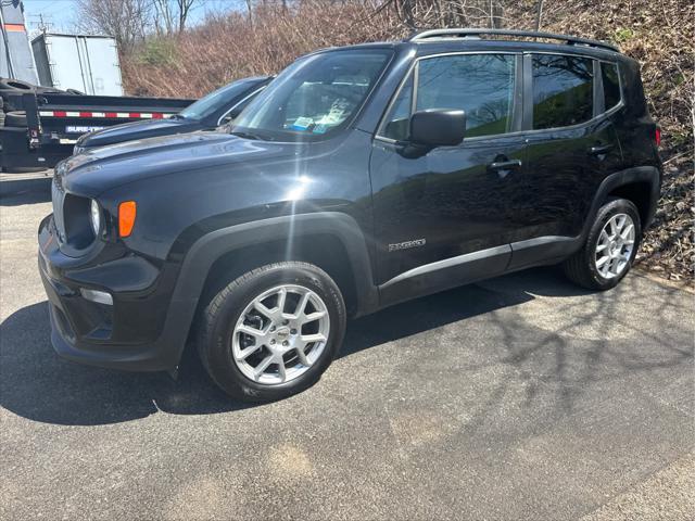 2023 Jeep Renegade Latitude 4x4 2023 Jeep Renegade Latitude 4x4