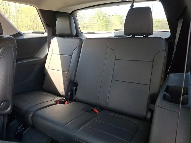 2021 Chevrolet Traverse AWD LT Leather