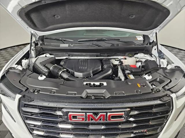 2025 GMC Acadia AWD AT4