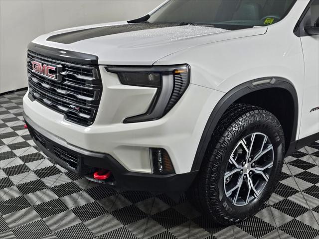2025 GMC Acadia AWD AT4