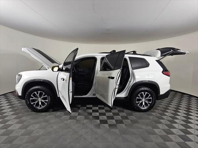 2025 GMC Acadia AWD AT4